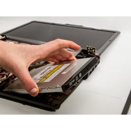 Toshiba Satellite U405D-S2902 Замена CD / DVD-привода